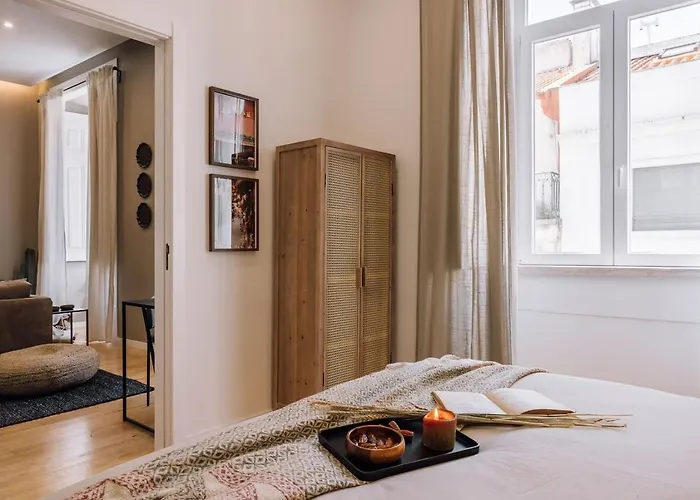Ammar - 2 Bedrooms In Principe Real * Лиссабон