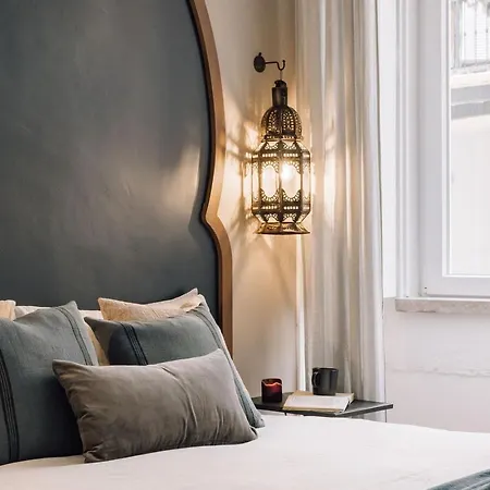 Ammar - 2 Bedrooms In Principe Real * Lisbon
